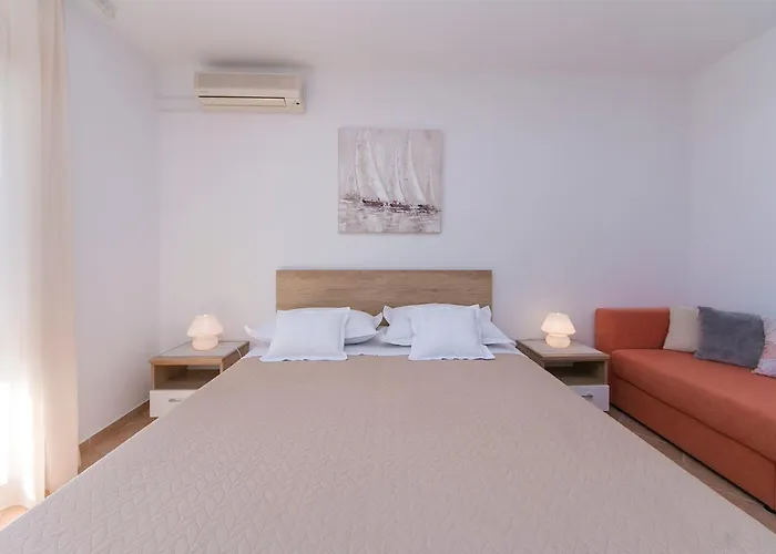 Seaview Center House Brela