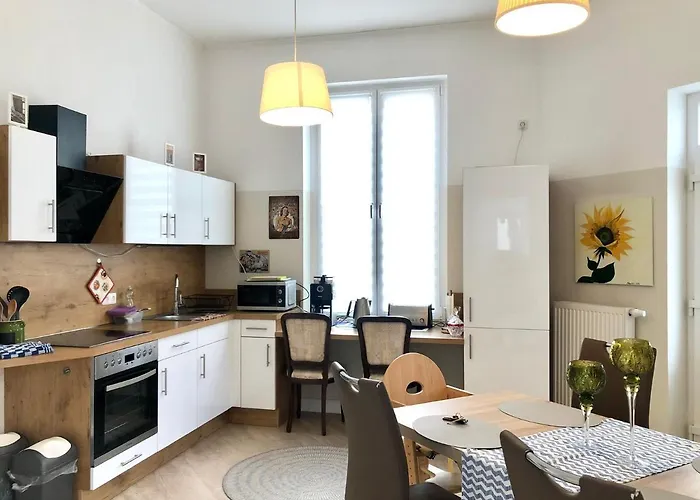 Villa Hanseart Luebeck - Privatzimmer In Zentraler Lage