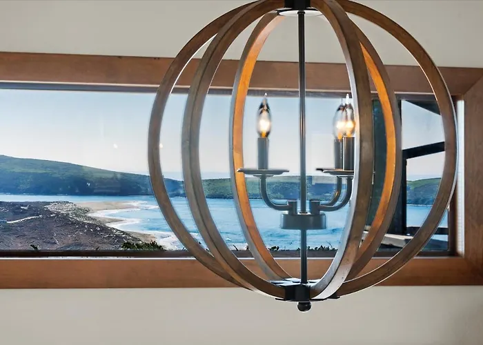 Whale Watch Fantastic Views Game Room Dog Friendly