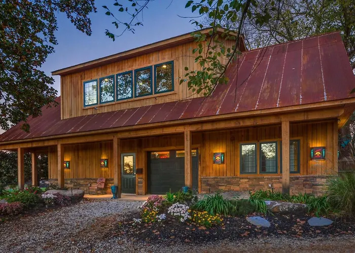 Chalet At Falling Water: Close To Bike Trails