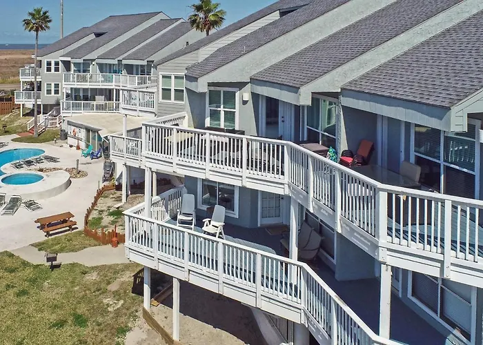 Pool W/ Spa! Beachfront Condo In Port Aransas