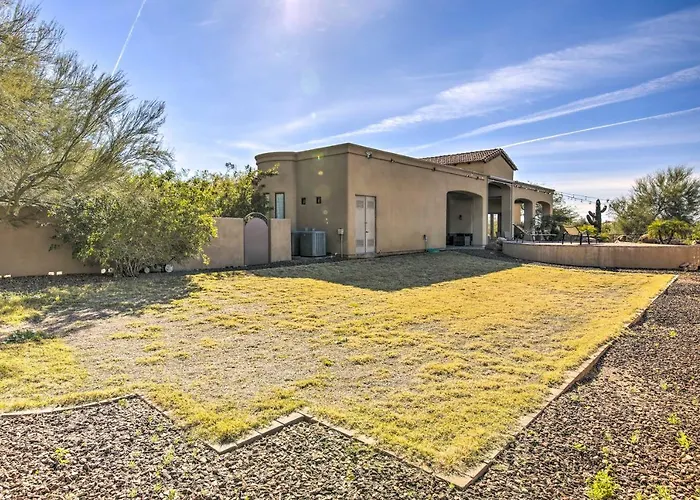 Near Golfing: Mesa Villa W/ Outdoor Oasis & Pool!