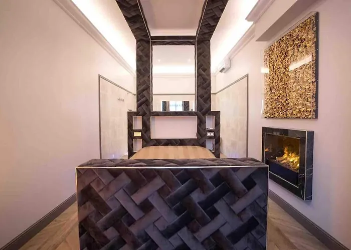 Prestige Apartments at Place du Ralliement