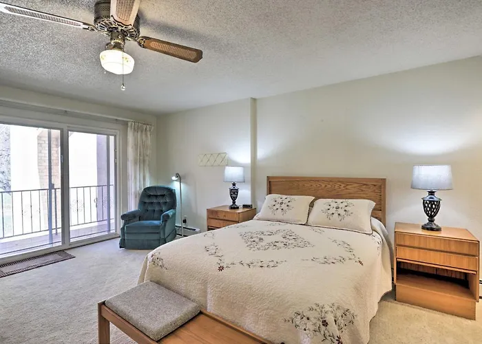 Grand Junction Golf Course Condo W/ Balconies