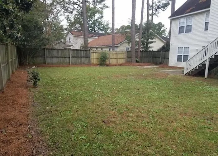 Lovely Two-Story House With Spacious Backyard