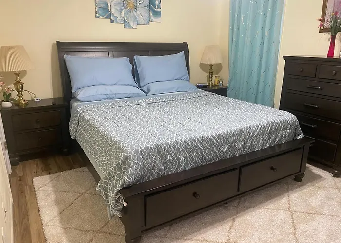 Smart Entire Loft, 3 Bedroom 2 Bath, With 3 Tv