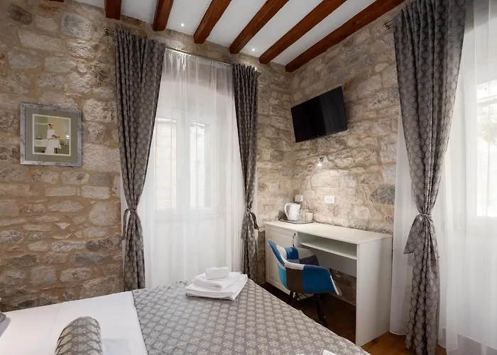 Stephane City Vibe Suites