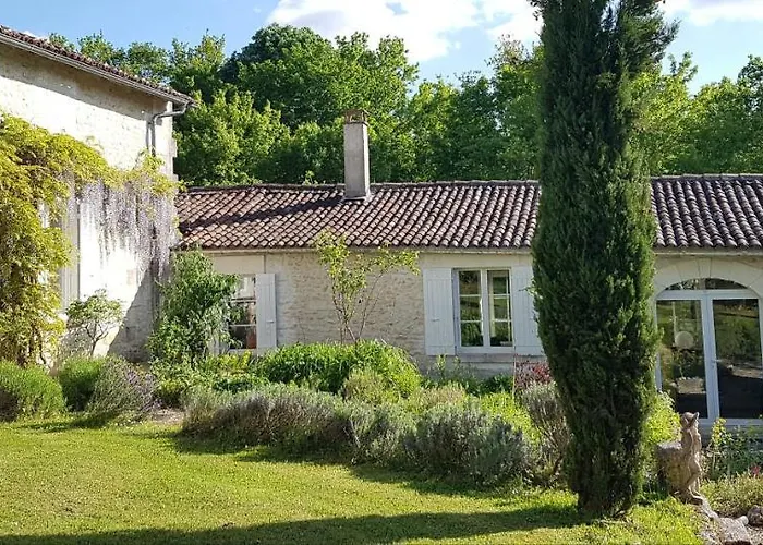 La Loge Du Grand Cedre, Chambre D'Hotes Socosy