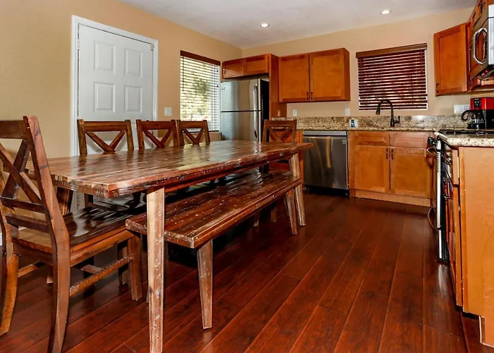 Fawnskin Chalet | Dual-Unit Retreat | Hot Tub, Game Room, Dog Run | Walk To Lake & Marina
