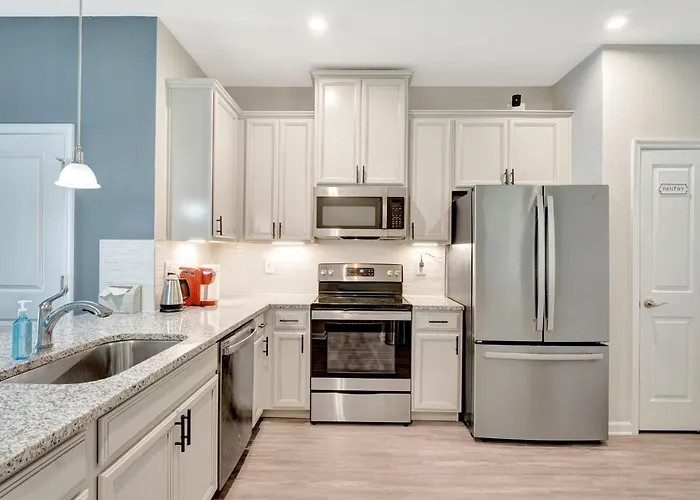 Zenhomes In Heart Of Brandon Convenient Location