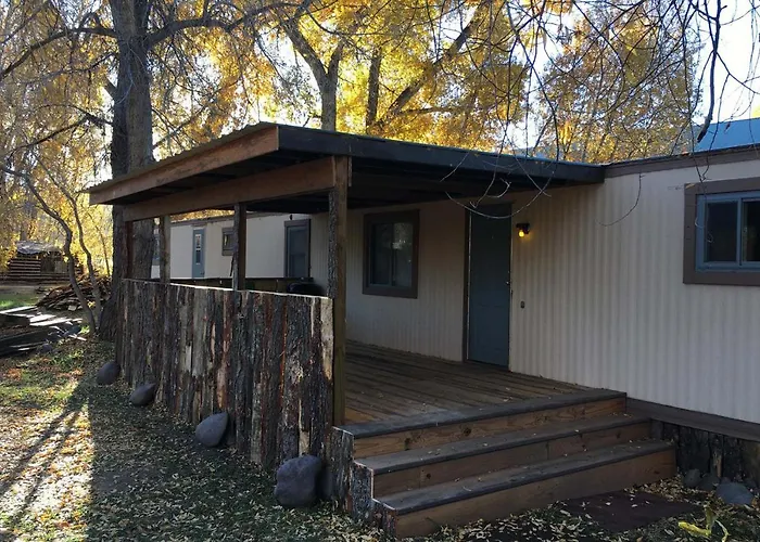 Elkhorn Lodge