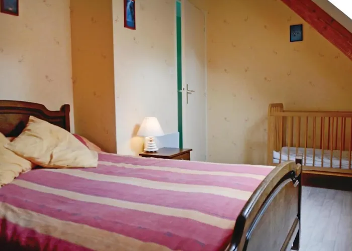6 Bedroom Stunning Home In Penestin
