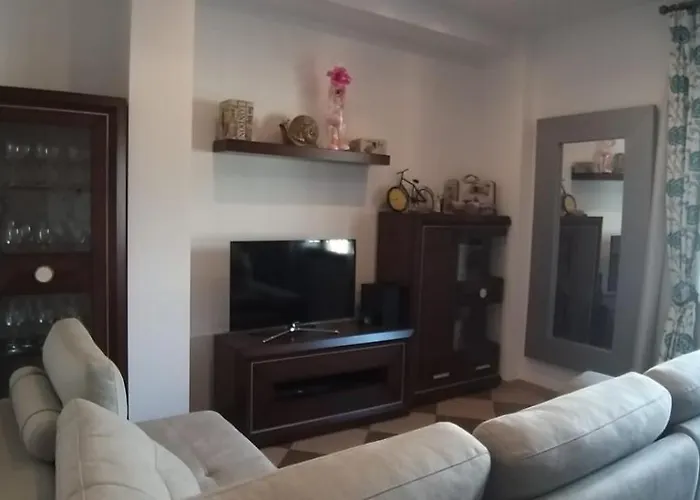 Apartamento Reformado Y Luminoso En Aguilar De La Frontera