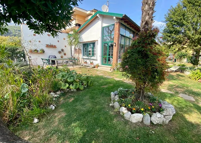 Casa Vacanze Gabbianella Villa Con Giardino Lungolago Maderno