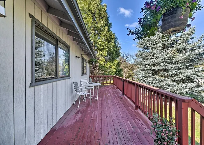 Pine Mtn Lake Home By Yosemite! Hot Tub & Deck
