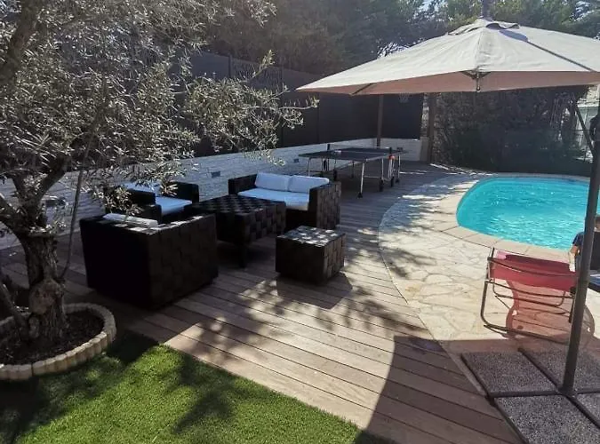 Cosy Bas De Villa Avec Piscine, Parking & Proche Cannes