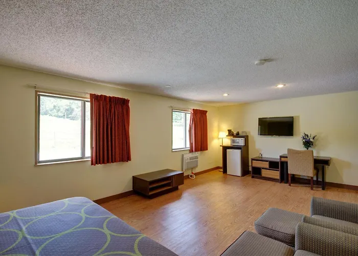 Super 8 By Wyndham Zanesville
