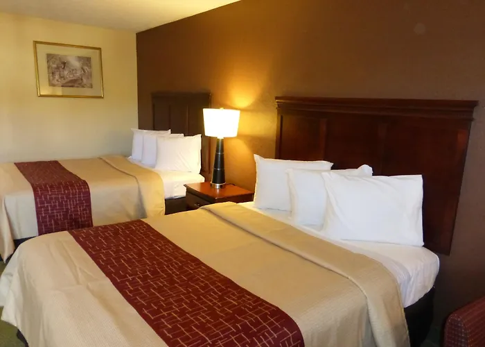 Red Roof Inn & Suites Cleveland, Tn