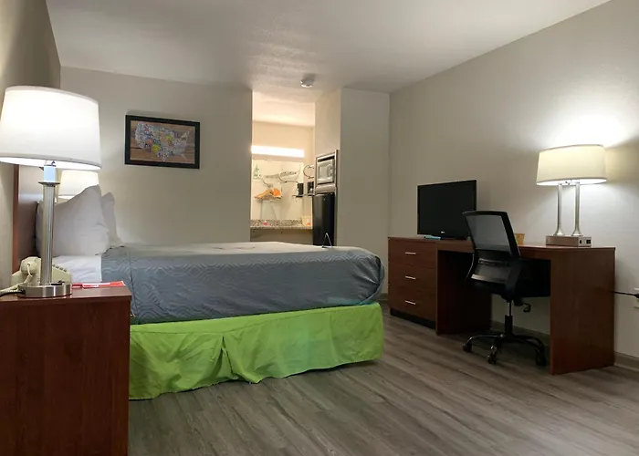 Econo Lodge Troy