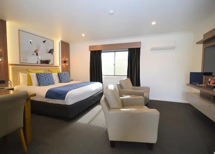 Bluegum Dubbo (Adults Only)