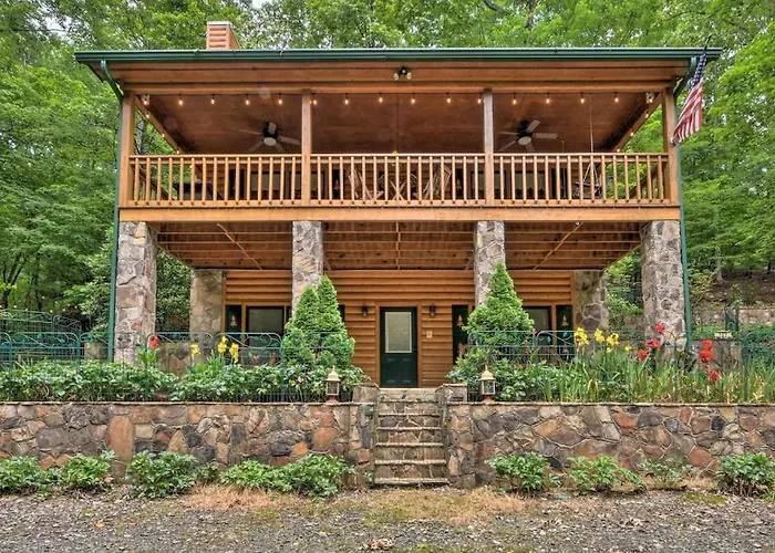 River Retreat-Resort Mountain Firepit Grill