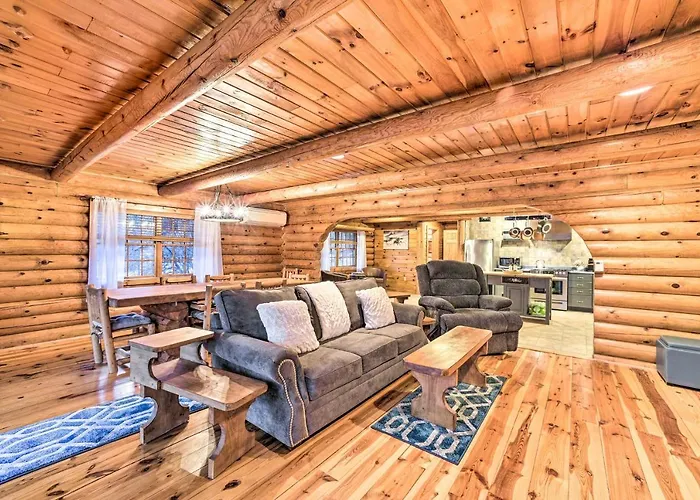 Spacious Cabin W/ Decks Near Saratoga Springs