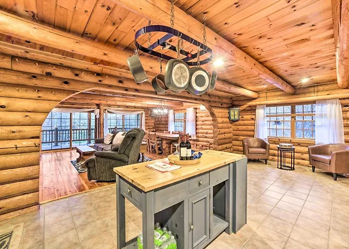 Spacious Cabin W/ Decks Near Saratoga Springs