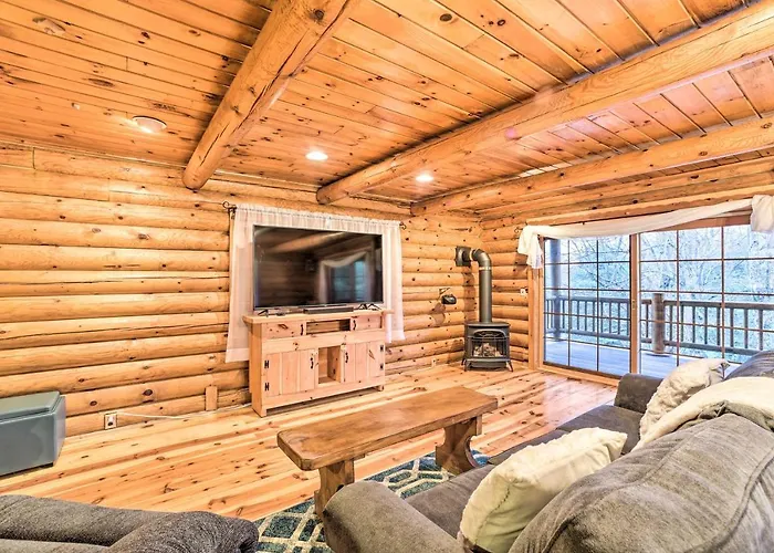 Spacious Cabin W/ Decks Near Saratoga Springs