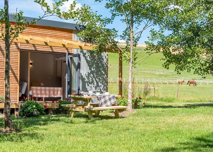Sunset Cabins At The Oaks Woodland Retreat