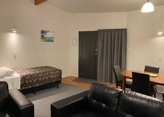 Townsman Motor Lodge