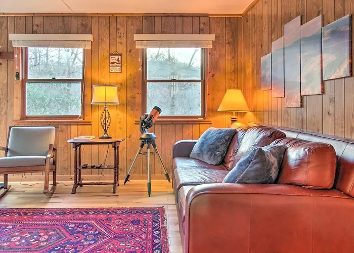 8 Acres + Hiking Trails: Little Switzerland Escape