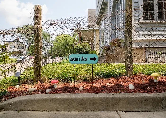 Robin'S Nest - Miami U, Weddings Or Spooky Nook!