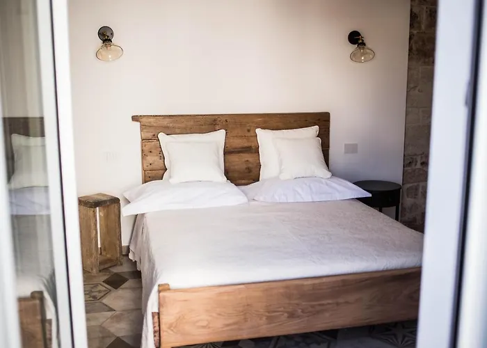 Trullo E Suites Parini 32
