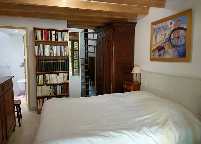 Petite Maison Proche De La Mer