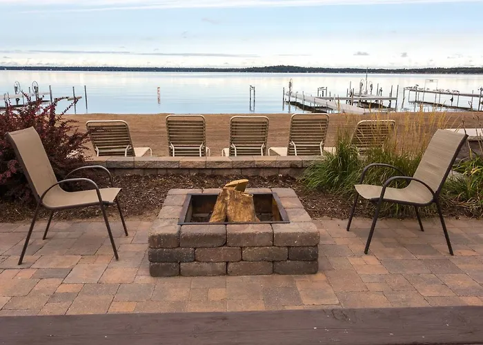 Bay Colony Unit 763- Lower