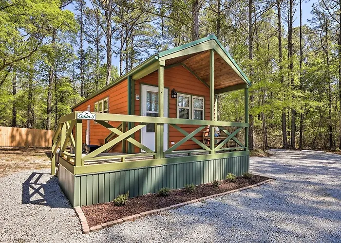 Family-Friendly Cabin ~ 5 Mi To Dtwn New Bern