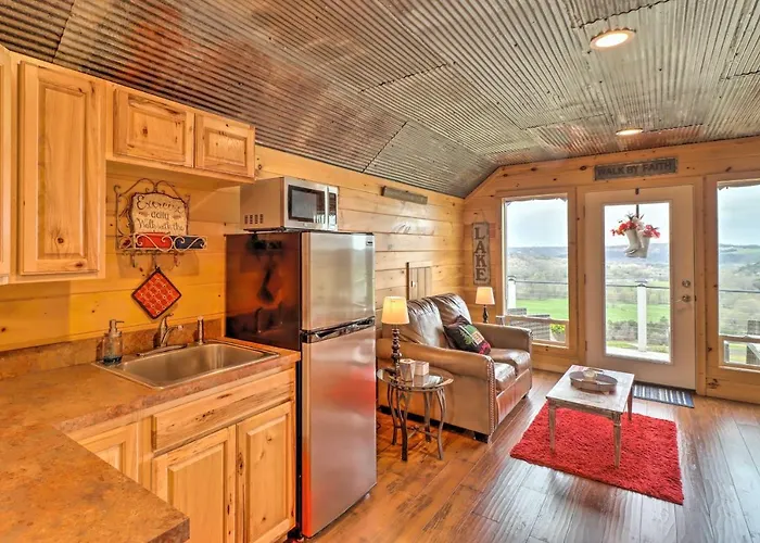 Quaint Norfork Studio W/ Million Dollar View!