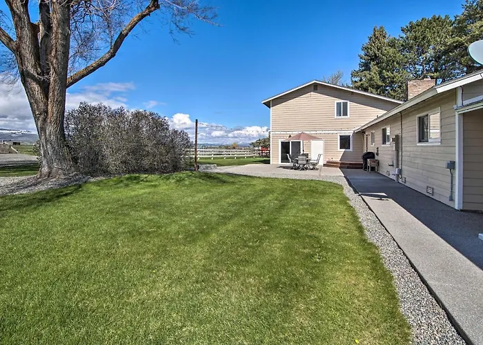 Ellensburg Home W/ Mountain Views On 3 Acres!