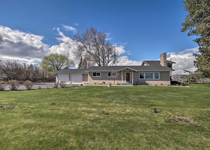 Ellensburg Home W/ Mountain Views On 3 Acres!