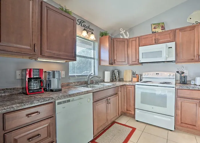 Condo W/ Screened-In Porch, 1 Mi To Sebring Golf!