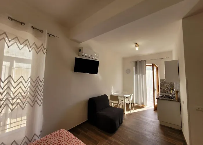 Casa "Paolo E Francesca" Monolocali Studio Apartments
