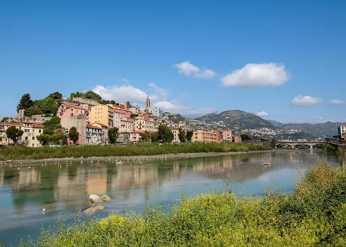 3 Bedroom Stunning Home In Ventimiglia