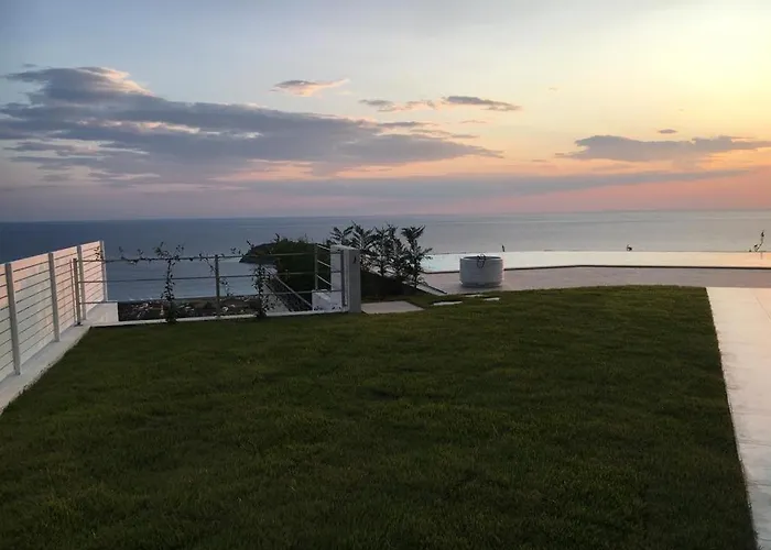 Luxury Villa Blue&Blanc Piscina A Sfioro Isola