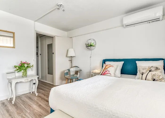 Appartement Et Studio Le Mediterranee Port Soleil