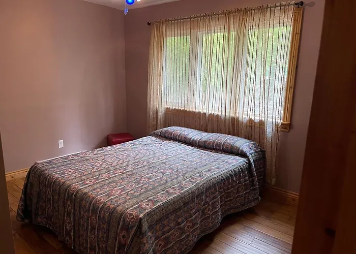 Cedar Vista Motel