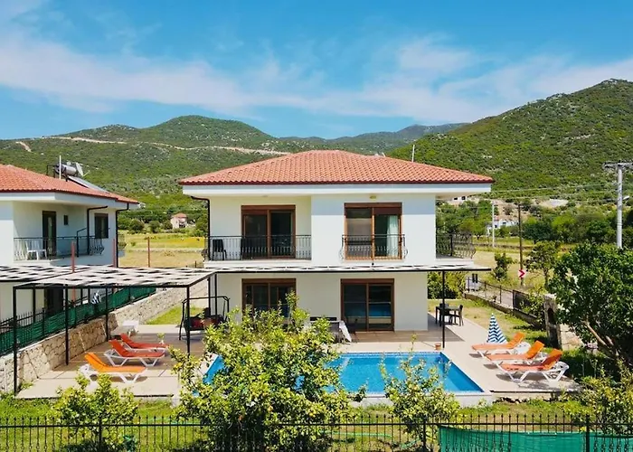 Kuytu Kas Houses
