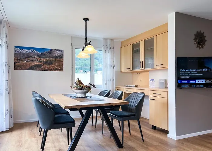 Swissme - 100Qm - Oev Inklusive - 2 Baeder - Parkplatz - Balkon