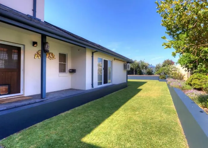 Beachfront Family Favourite Home With Pool & Views