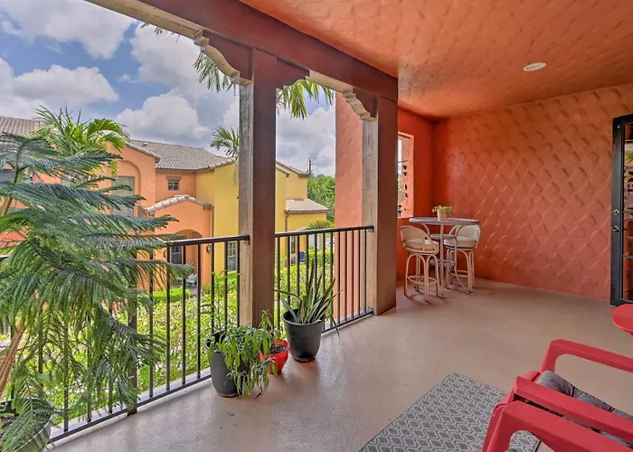 Naples Resort Townhome W/ Endless Amenities!