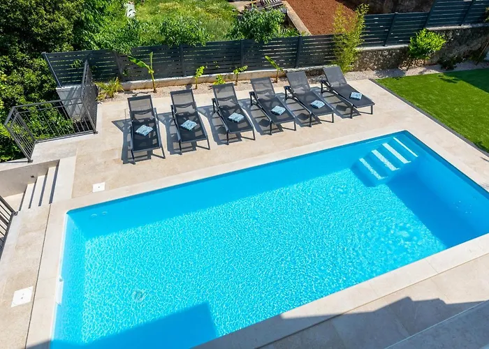 Villa Pafran With Heated Pool Krk